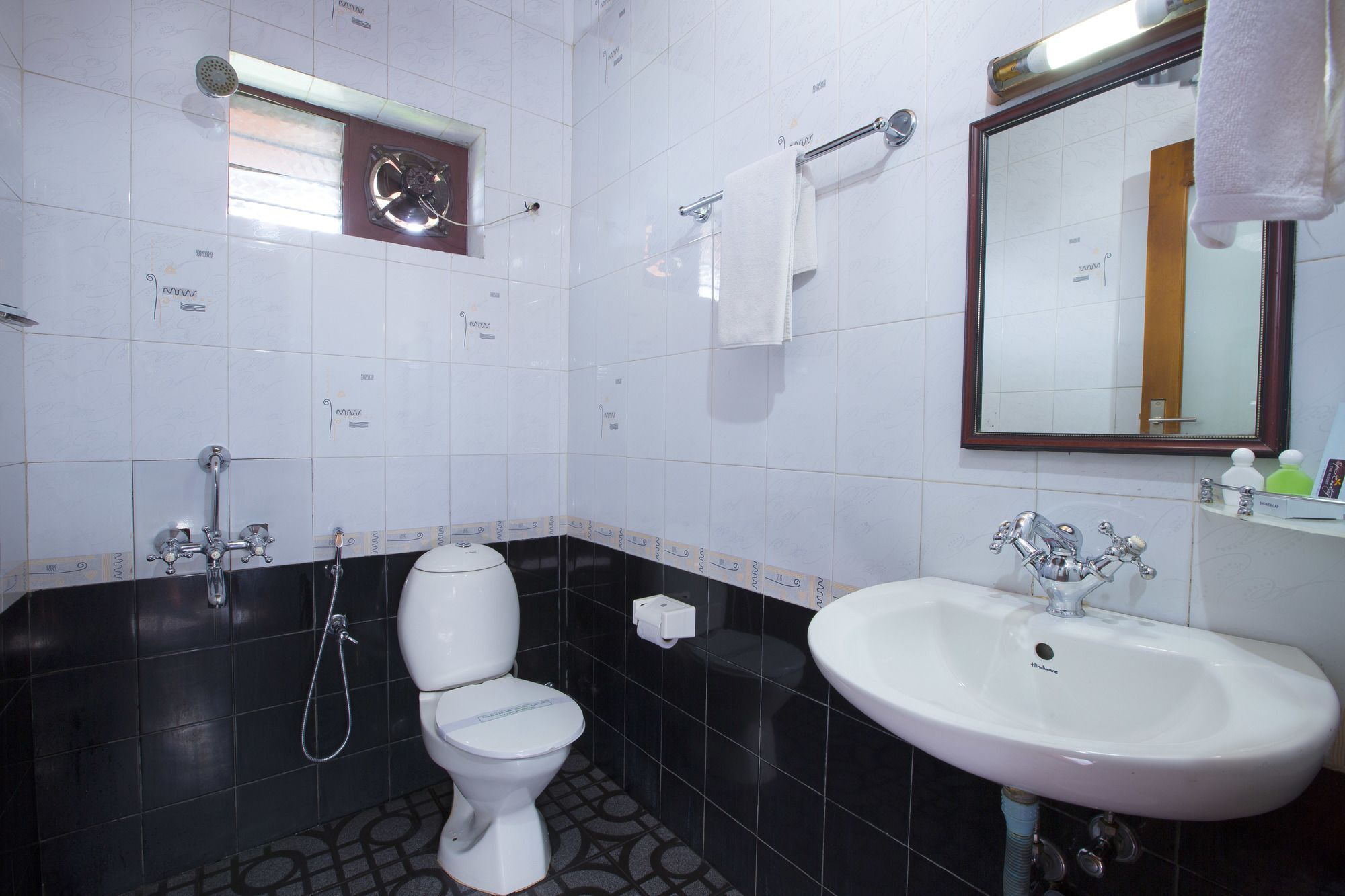 Spice Country Resort Chithirapuram Kültér fotó